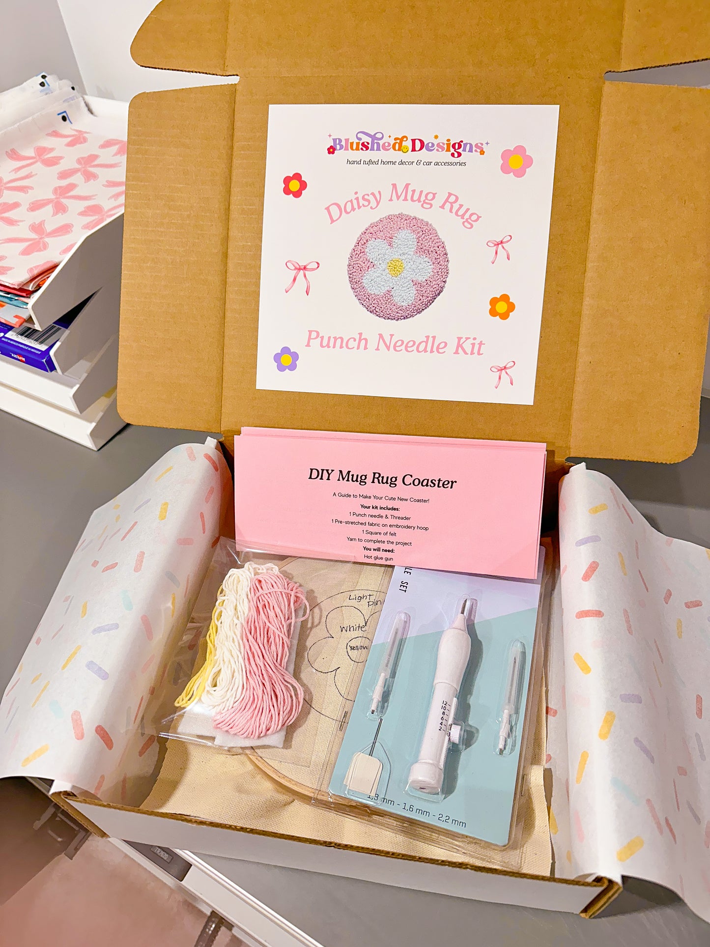 Make Your Own Daisy Mug Rug Box