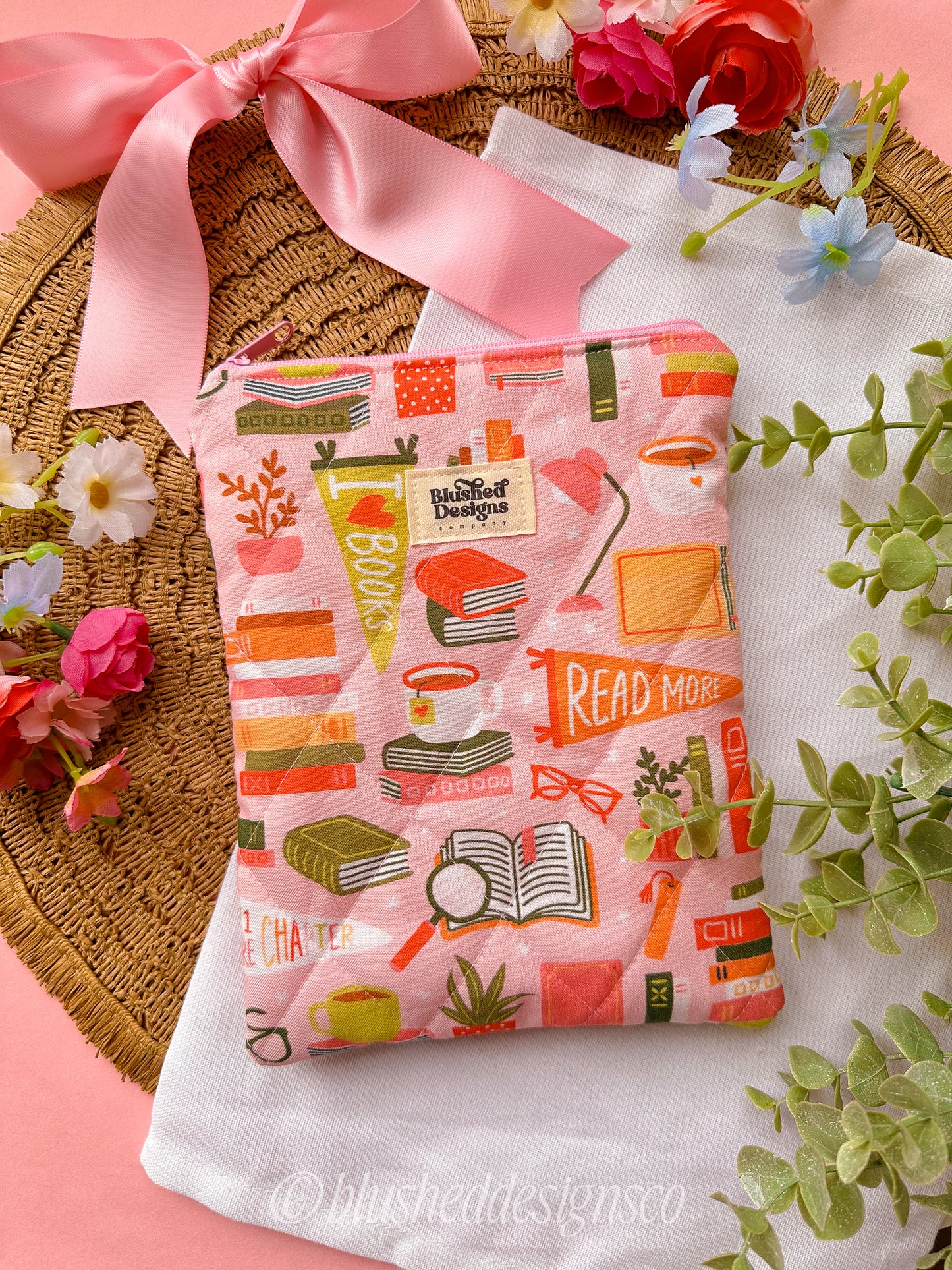 Literary Lover E-Reader Sleeve