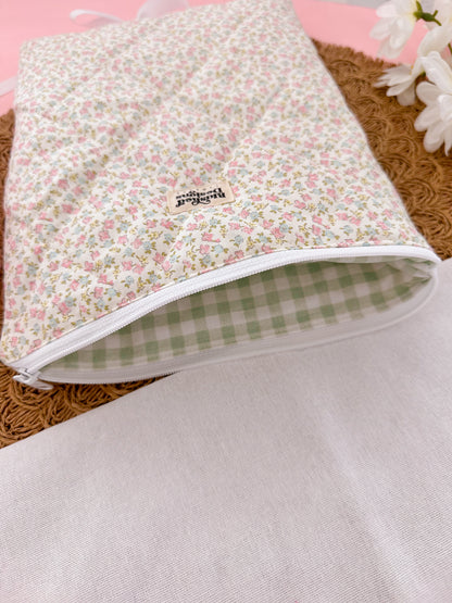 Willa Book Sleeve